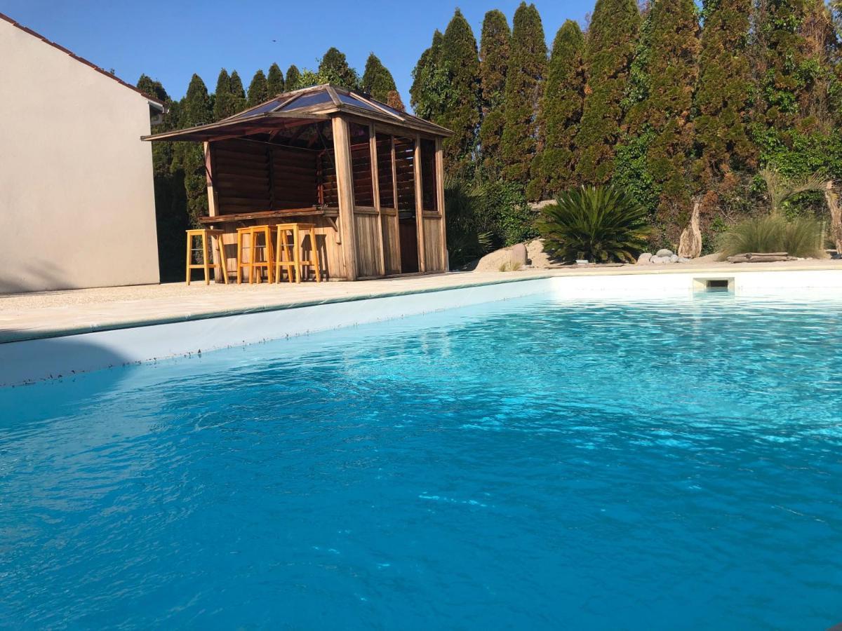Piscine Et Jacuzzi A 2Km De La Plage De St Georges De Didonne Saint-Georges-de-Didonne Exterior photo